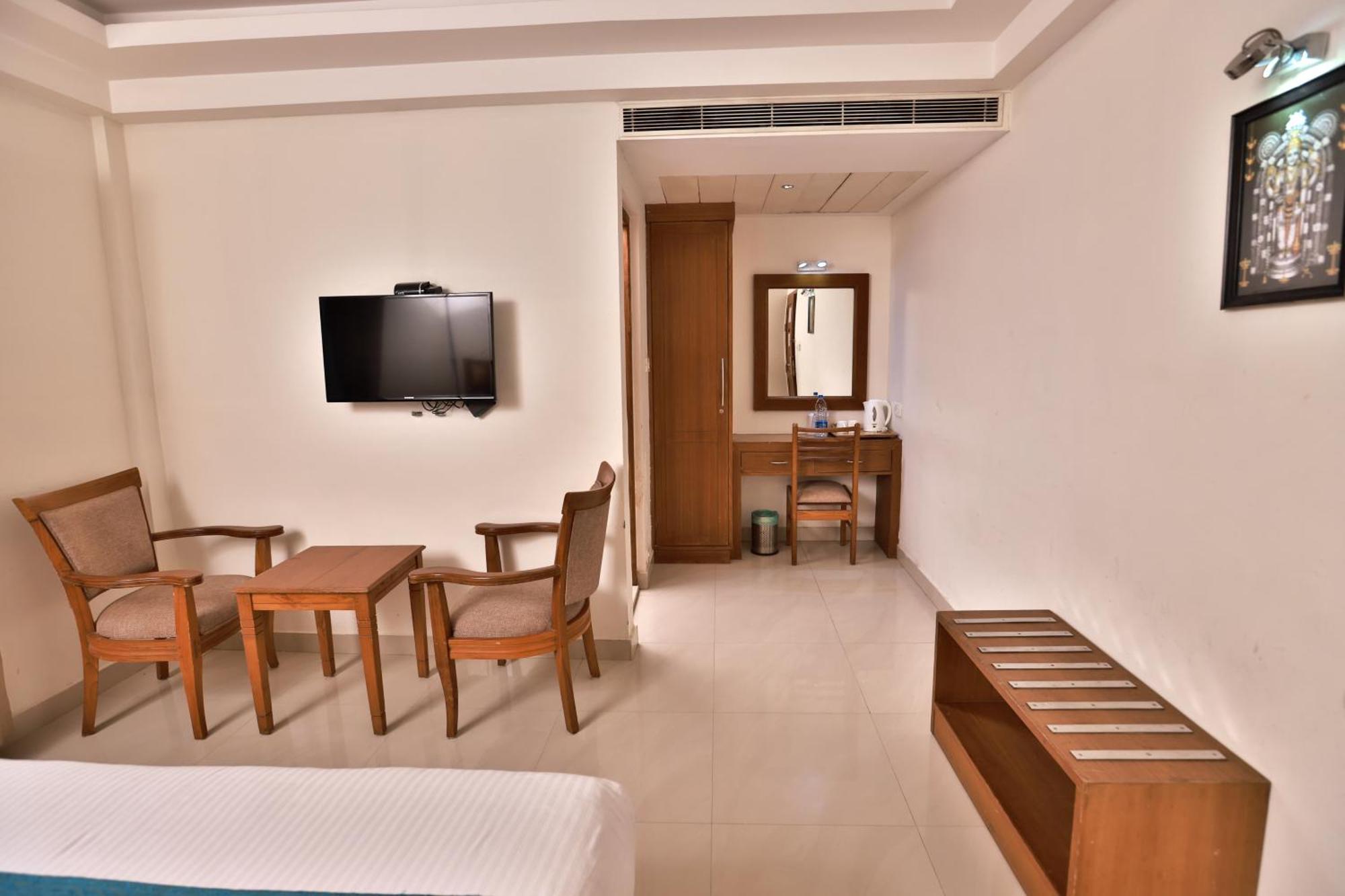 Vishnu Inn Guruvāyūr Esterno foto